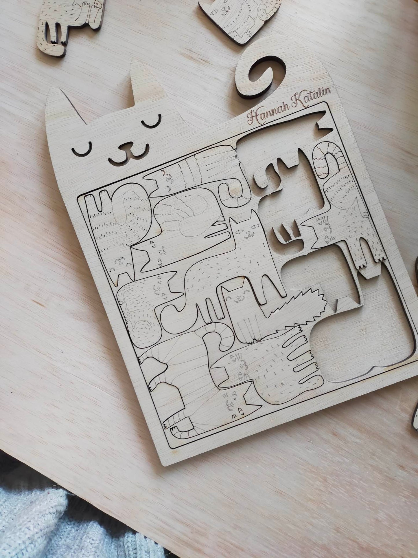 Puzzle din lemn în formă de Pisică