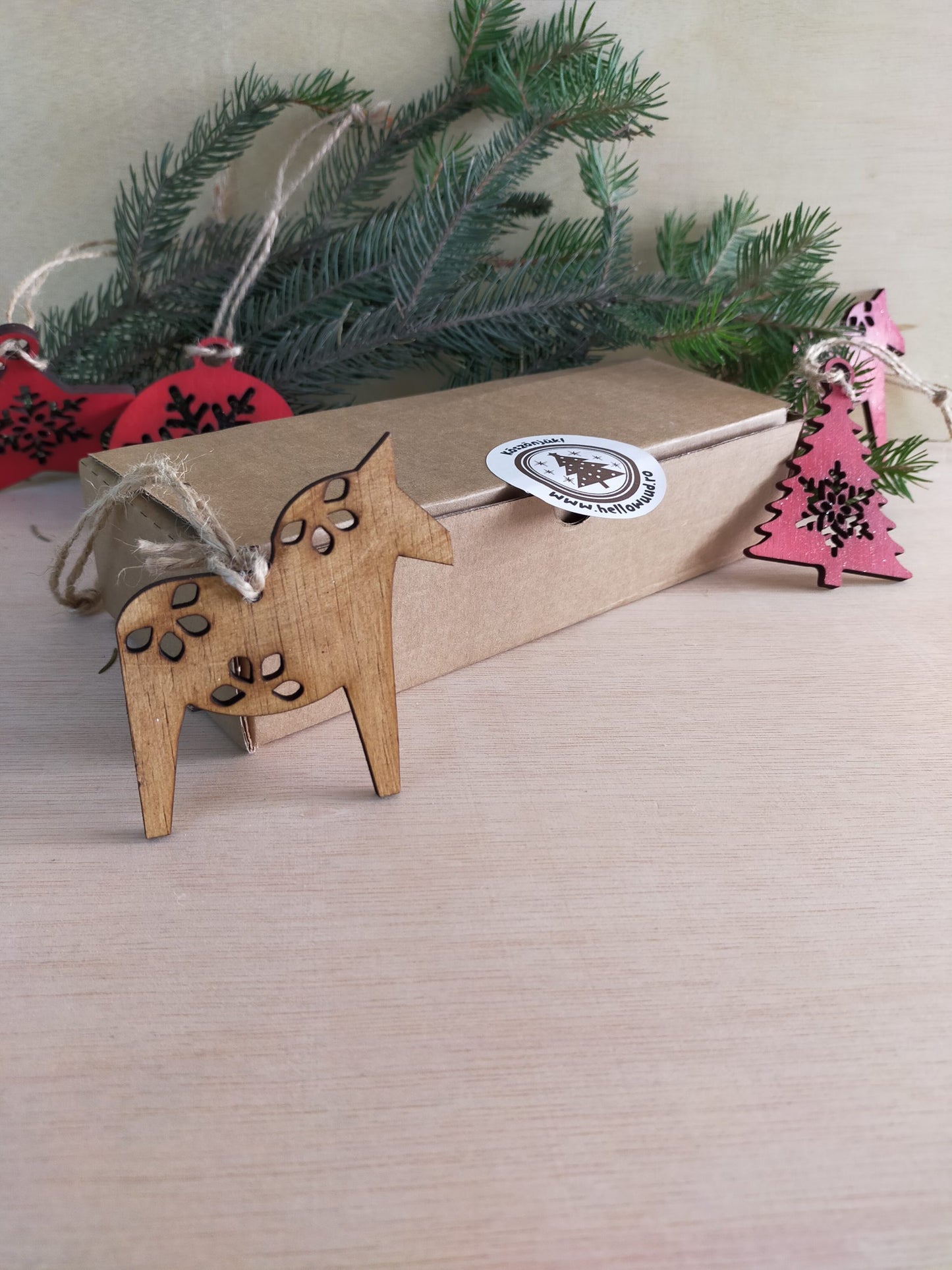Set ornamente de brad – 10 bucăți