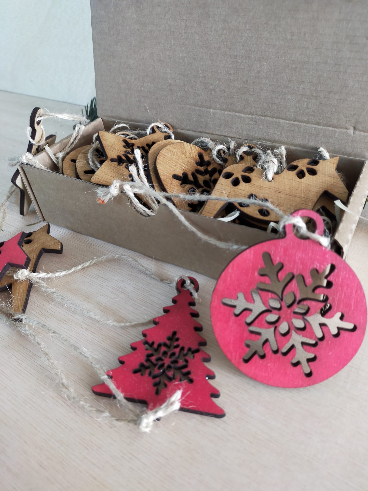 Set ornamente de brad – 10 bucăți