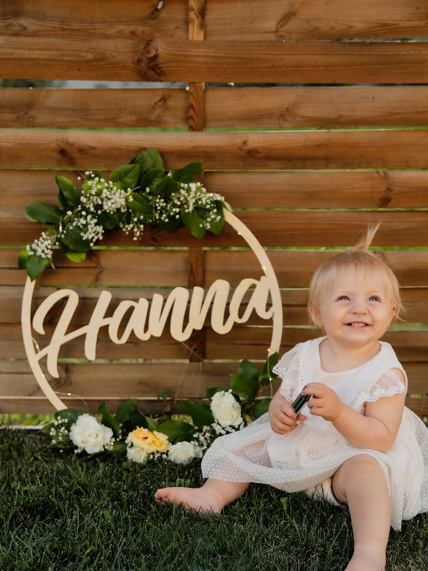 Ornament din lemn cu flori